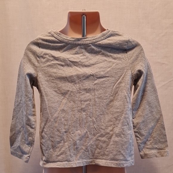 Cat & Jack Heather Gray Heart Graphic Long Sleeve Crew Neck Top, 3T, GUC - Picture 3 of 5